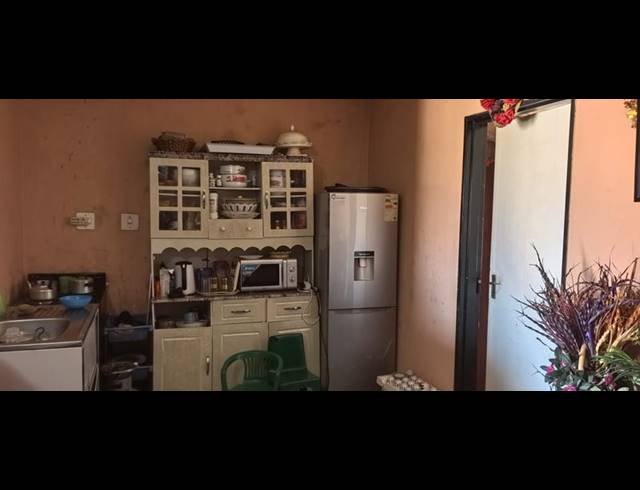 2 BEDROOM APARTMENT FOR SALE IN COMMERCIA